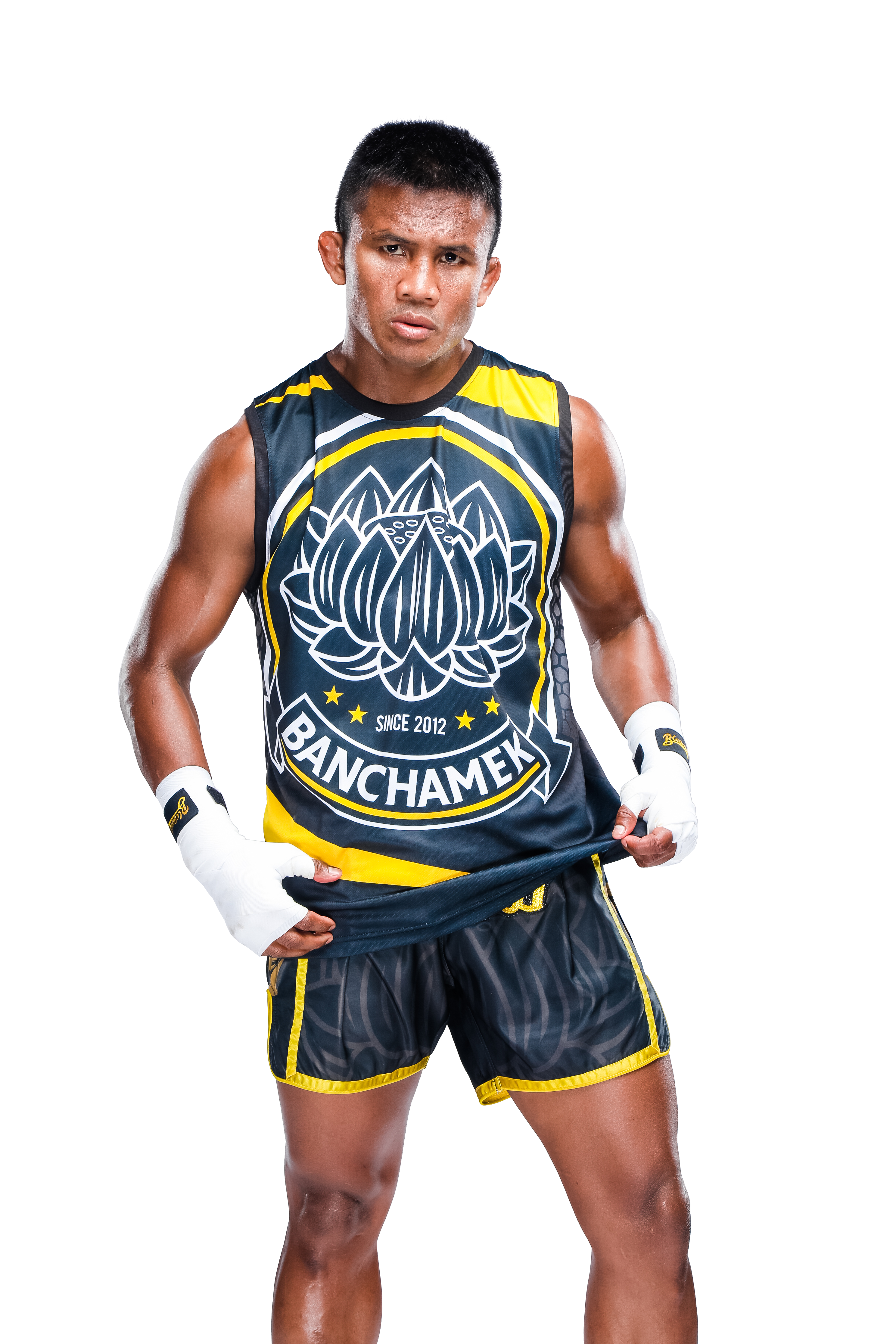 Buakaw Sleeveless ShirtSports ClothingPerfectly answer every lifestyle of sports lovers, from practicing to exercising. Striking BuaKaw logo printing at the front. Striking BuaKaw Logo printing at the back