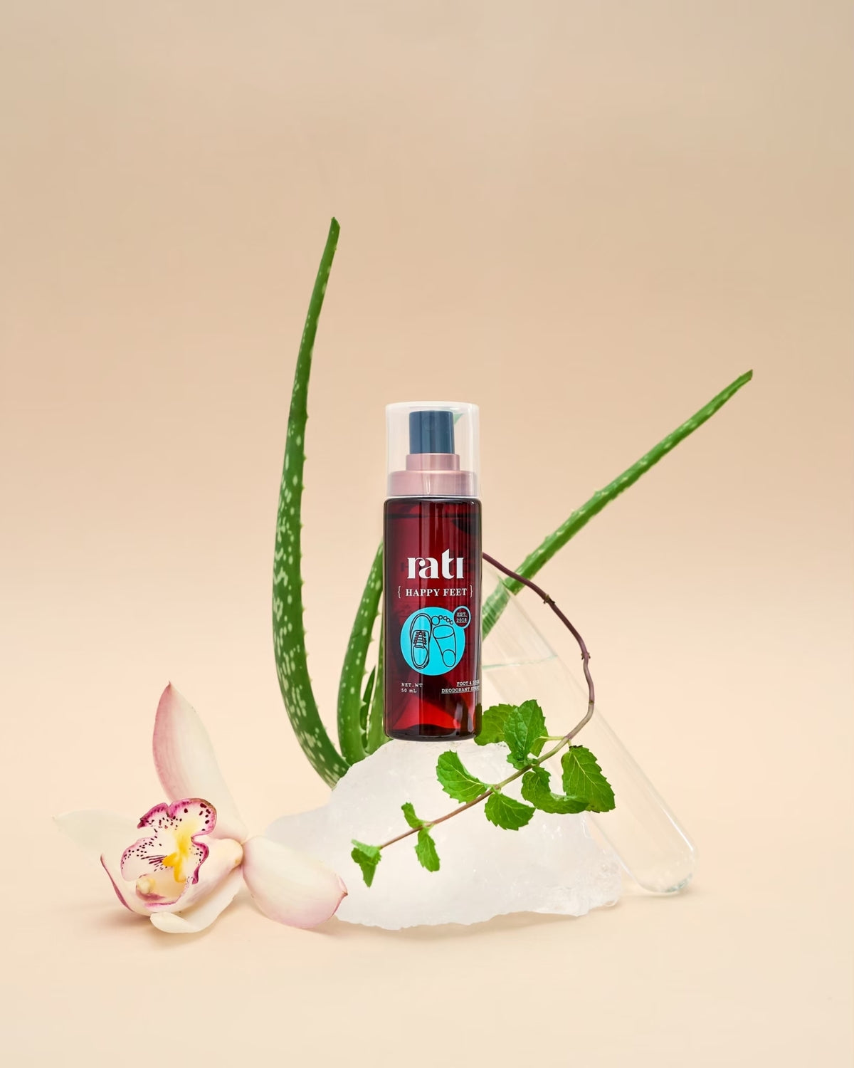 Rati Happy Feet x 6 pcsFootwearFoot & shoe deodorant spray made from a mix of pure potassium alum and mineral water. Peppermint oil gives your feet a cooling sensation while black tea extract serves as an antioxidant and naturally reduces the accumulation