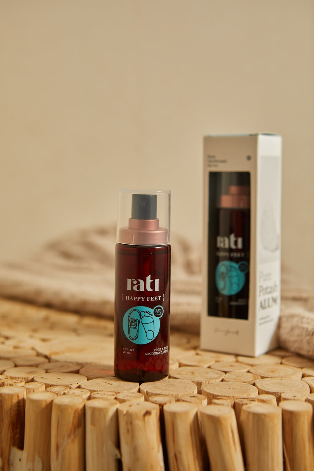 Rati Happy Feet x 6 pcsFootwearFoot & shoe deodorant spray made from a mix of pure potassium alum and mineral water. Peppermint oil gives your feet a cooling sensation while black tea extract serves as an antioxidant and naturally reduces the accumulation