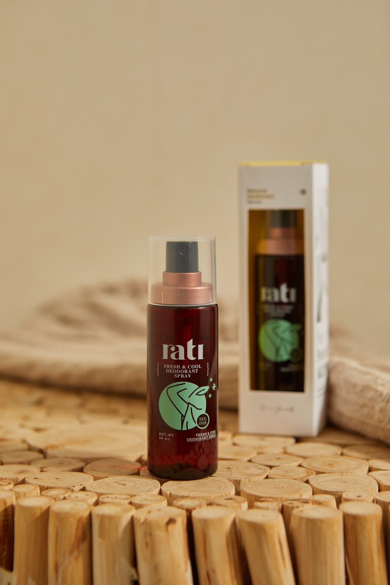 Rati Fresh & Cool Deodorant Spray x 6 pcsPersonal CareSpecial formula of deodorant spray made from high-quality potassium alum. It provides a refreshing cooling sensation from menthol extract and peppermint oil, while aloe vera extract helps protect the s