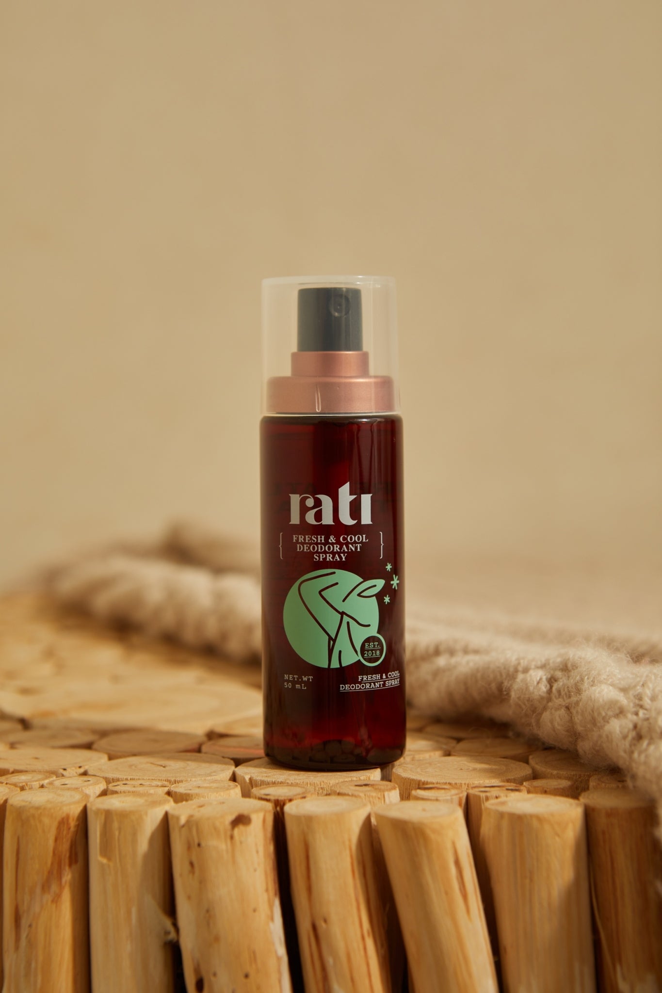 Rati Fresh & Cool Deodorant Spray x 6 pcsPersonal CareSpecial formula of deodorant spray made from high-quality potassium alum. It provides a refreshing cooling sensation from menthol extract and peppermint oil, while aloe vera extract helps protect the s