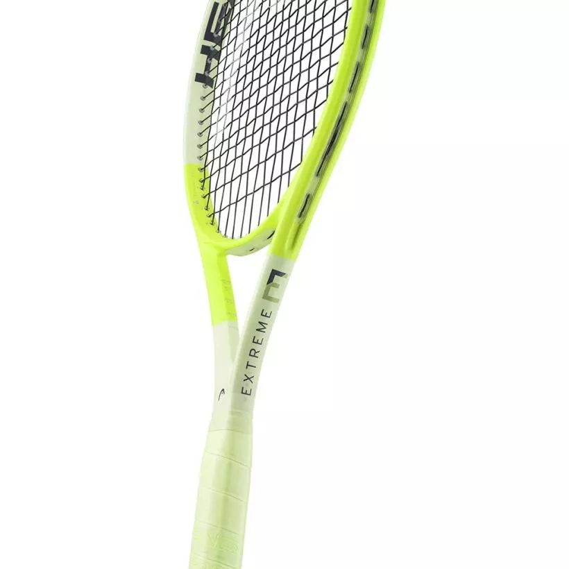 Head Extreme MP L 2024 Tennis RacquetEquipmentsGenerate extreme spin, and create chaos for opponents, with the new generation of the EXTREME MP L, the lighter version of the EXTREME MP. This racquet is now 5g lighter than the previous EXTREME MP L, giving