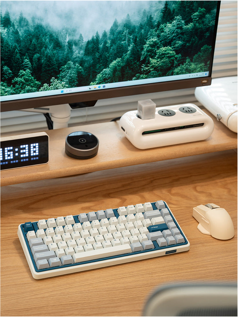 Keystrook Minilo 75% Keyboard - RetroComputer & Laptop AccessoriesIntroducing the Keystrook Minilo 75% Keyboard: a compact yet powerful mechanical keyboard designed for gamers and professionals seeking efficiency without sacrificing functionality. Its 75%