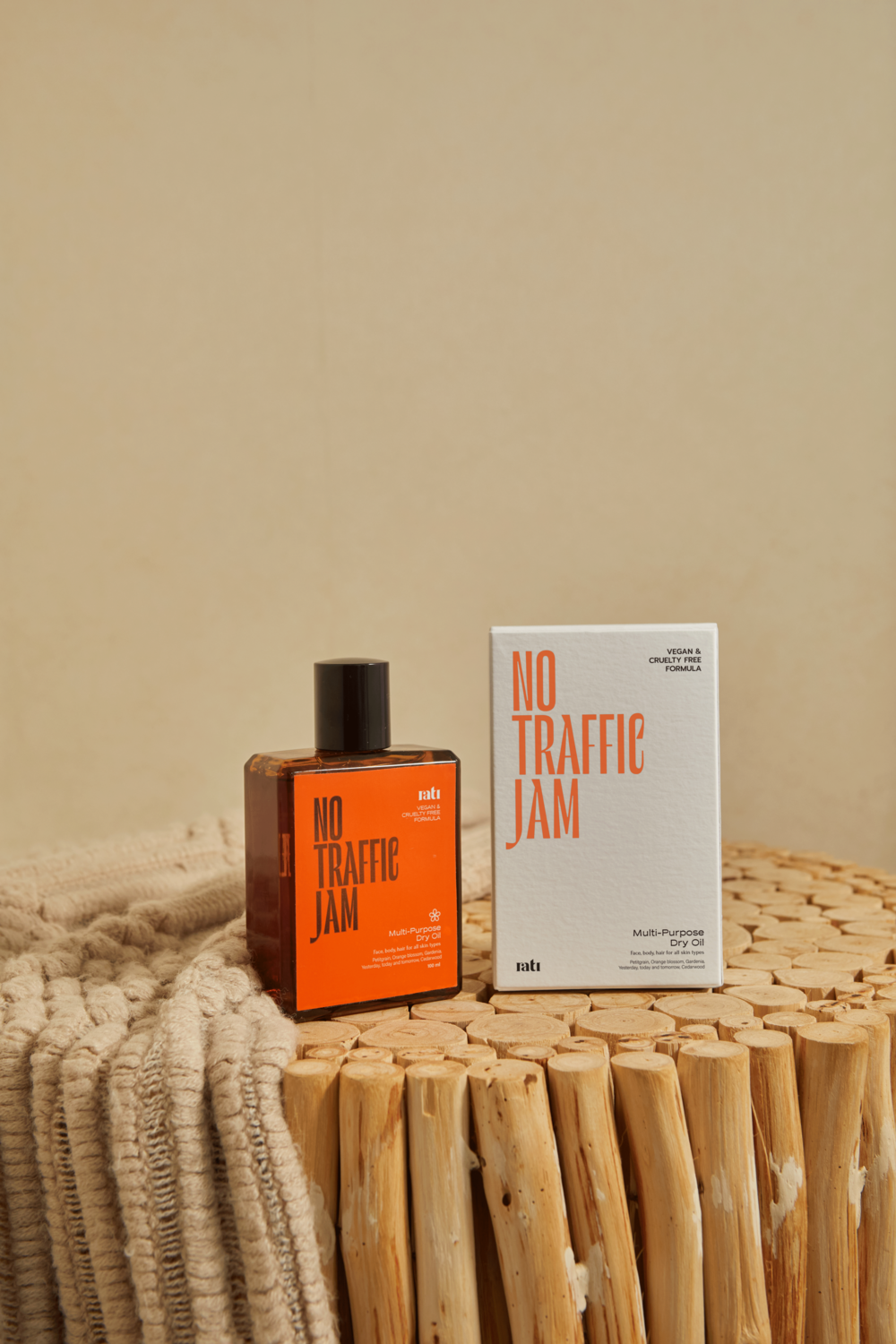 Rati Multi-Purpose Dry Oil No Traffic Jam 100mlPersonal CareThe ultimate lightweight nourishing oil suitable for all skin types, designed to moisturize and soften the skin with a light texture that allows the oil to penetrate deeply without leaving a stic