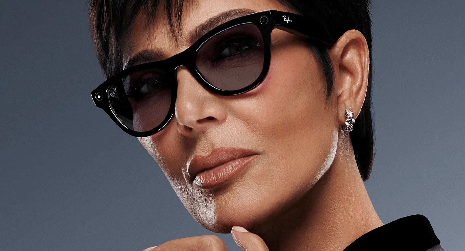 Ray-Ban Meta Skyler Smart Glasses RW4010 – Shiny Black Frame with Clear/Amethyst Transitions LensesWearablesBold & Modern: The Skyler shape blends vintage flair with cutting-edge Meta smart tech. Transitions® Amethyst Lenses: Light-responsive lenses shift