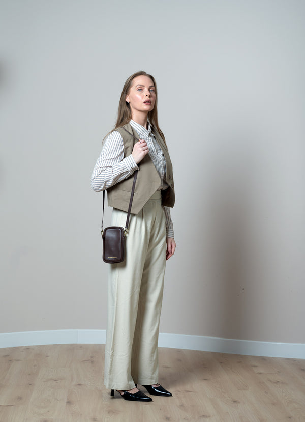 Holborn Classic Luna Leather Phone Pouch Zipped Brown
