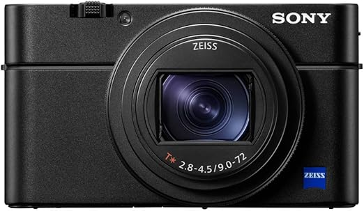 Sony RX100 VII 24-200mm ZEISS lens compact camera