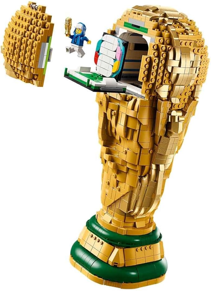 LEGO Editions FIFA World Cup Official Trophy 43020 – 2842 Pieces, 36cm, Exclusive Minifigure, 12+