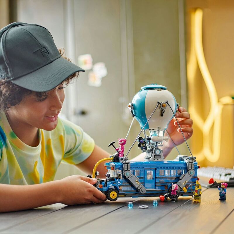 Interactive LEGO Fortnite gaming set 77073