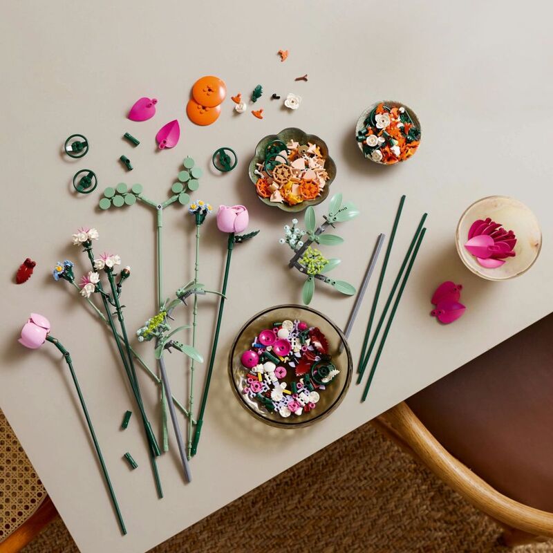 Decorative LEGO pink flower bouquet