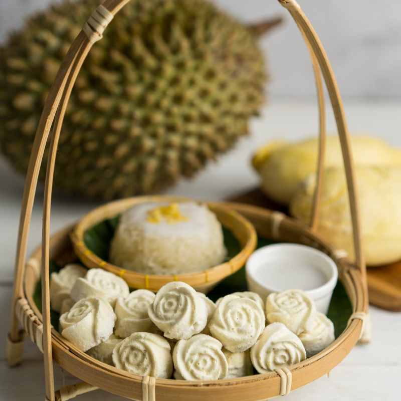 CHIMMA Freeze Dried Durian Sticky Rice with Coconut Milk Dip 50GSnacksAn exotic twist on Thai sticky rice desserts! Enjoy the combination of freeze-dried durian and crispy sweet sticky rice, delivering a crunchy yet creamy texture. Paired with the rich co