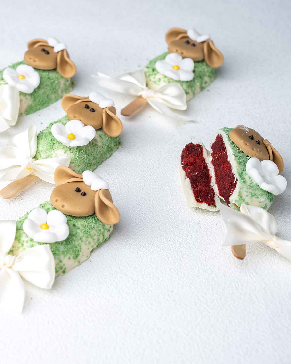 EID 6 Cakesicles by CravingsChocolate & ConfectioneryEid 6 Cakesicles by Cravings – A Celebration in Every Bite Indulge in the joy of Eid with this delightful box of 6 handcrafted cakesicles from Cravings. Made with rich cake filling, coated in smooth cho