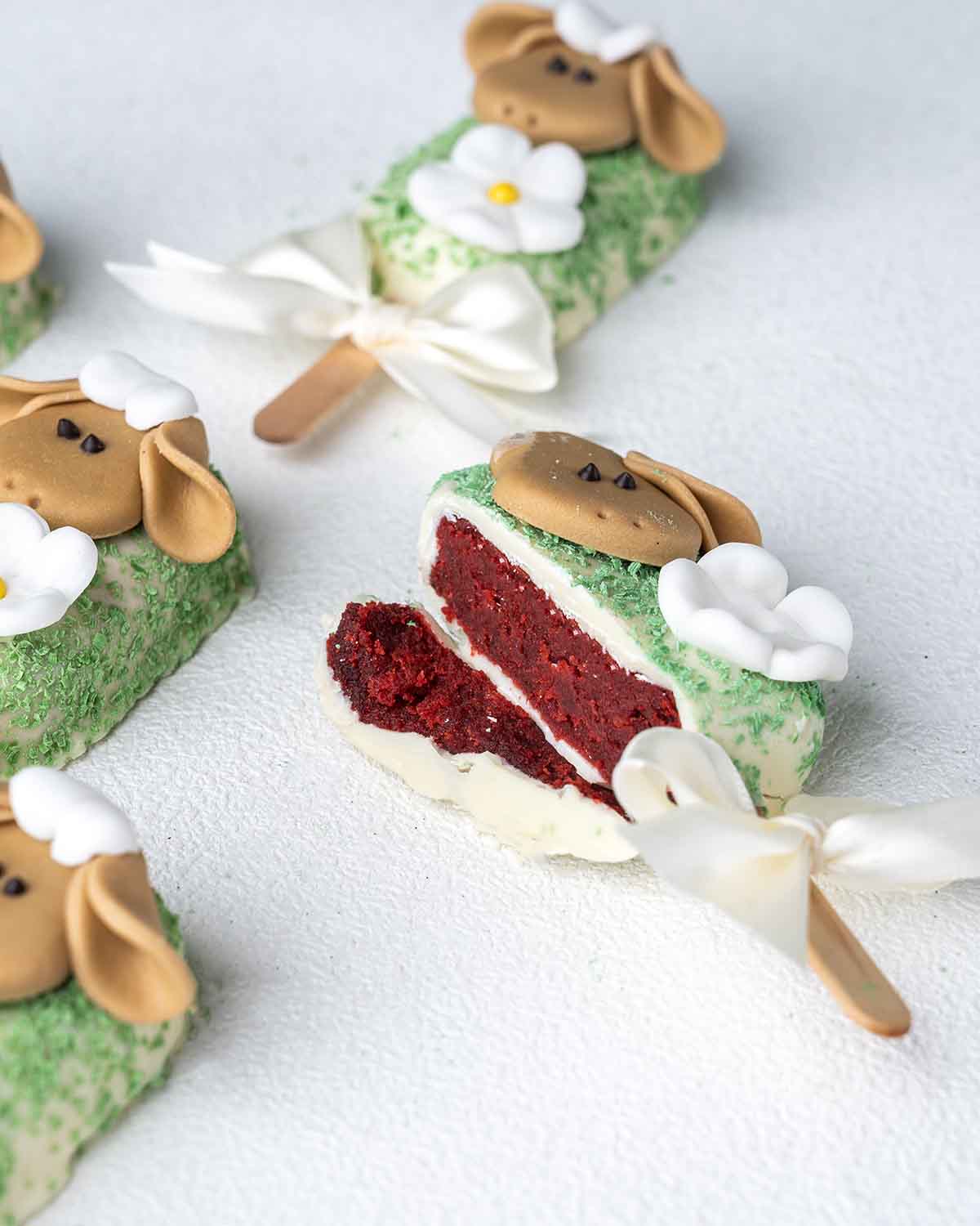 EID 6 Cakesicles by CravingsChocolate & ConfectioneryEid 6 Cakesicles by Cravings – A Celebration in Every Bite Indulge in the joy of Eid with this delightful box of 6 handcrafted cakesicles from Cravings. Made with rich cake filling, coated in smooth cho