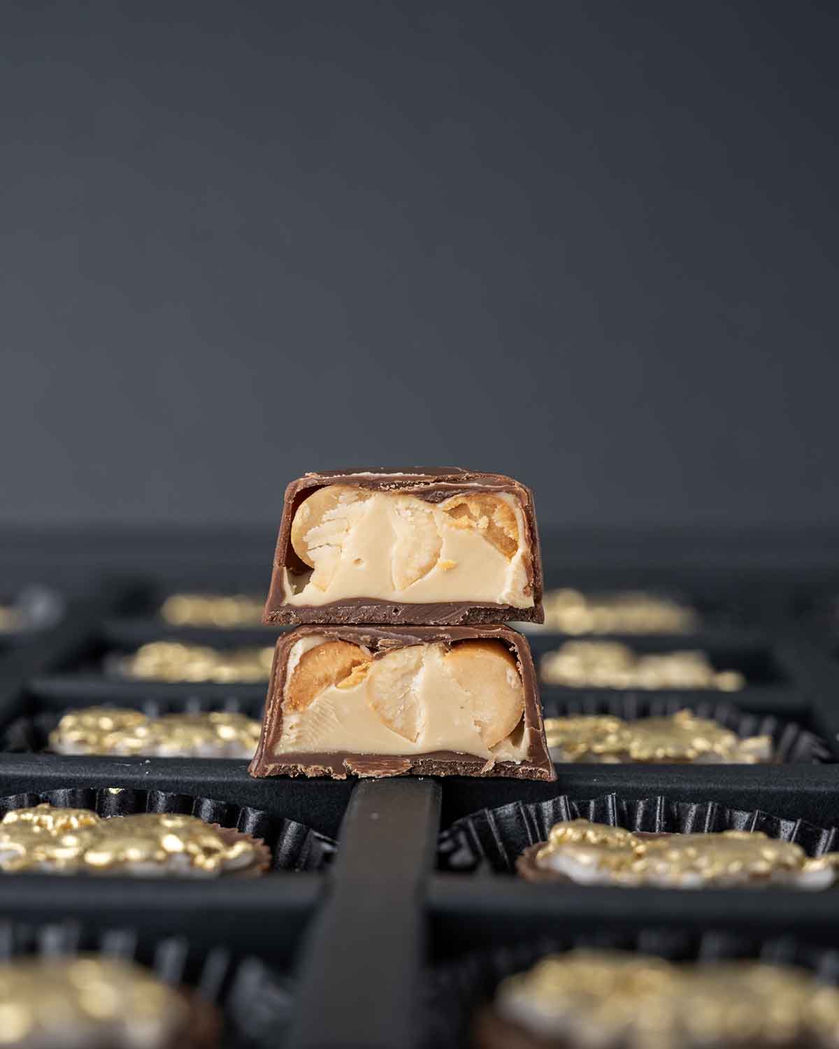 EID '25 550gms ChocolateChocolate & ConfectioneryEID '25 550g Chocolate Gift Box – A Sweet Celebration of the Season Make EID 2025 extra special with this beautifully curated 550g chocolate gift box, filled with a premium mix of handcrafted chocolates. Pe