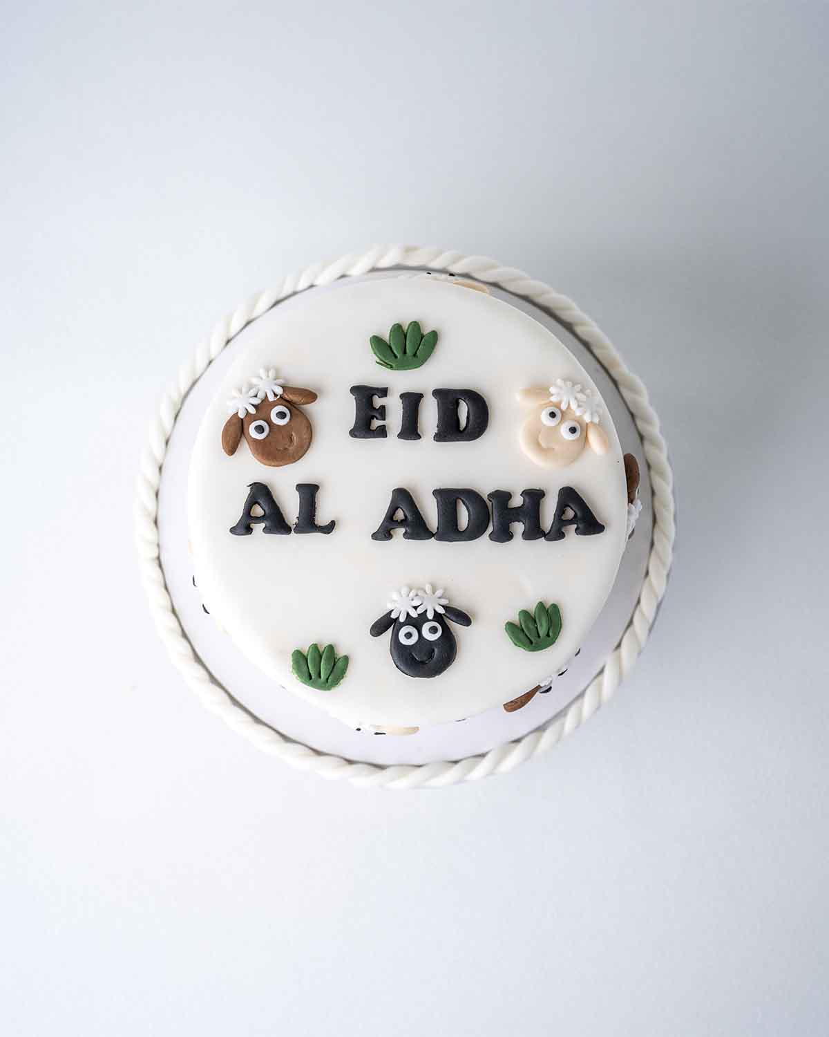 1kg EID Cake by Cravings CaféChocolate & Confectionery1kg Eid Cake by Cravings Café – A Centerpiece for Sweet Celebrations Mark the joy of Eid with a 1kg signature cake from Cravings Café, specially crafted for the festive season. Moist, rich, and elegant