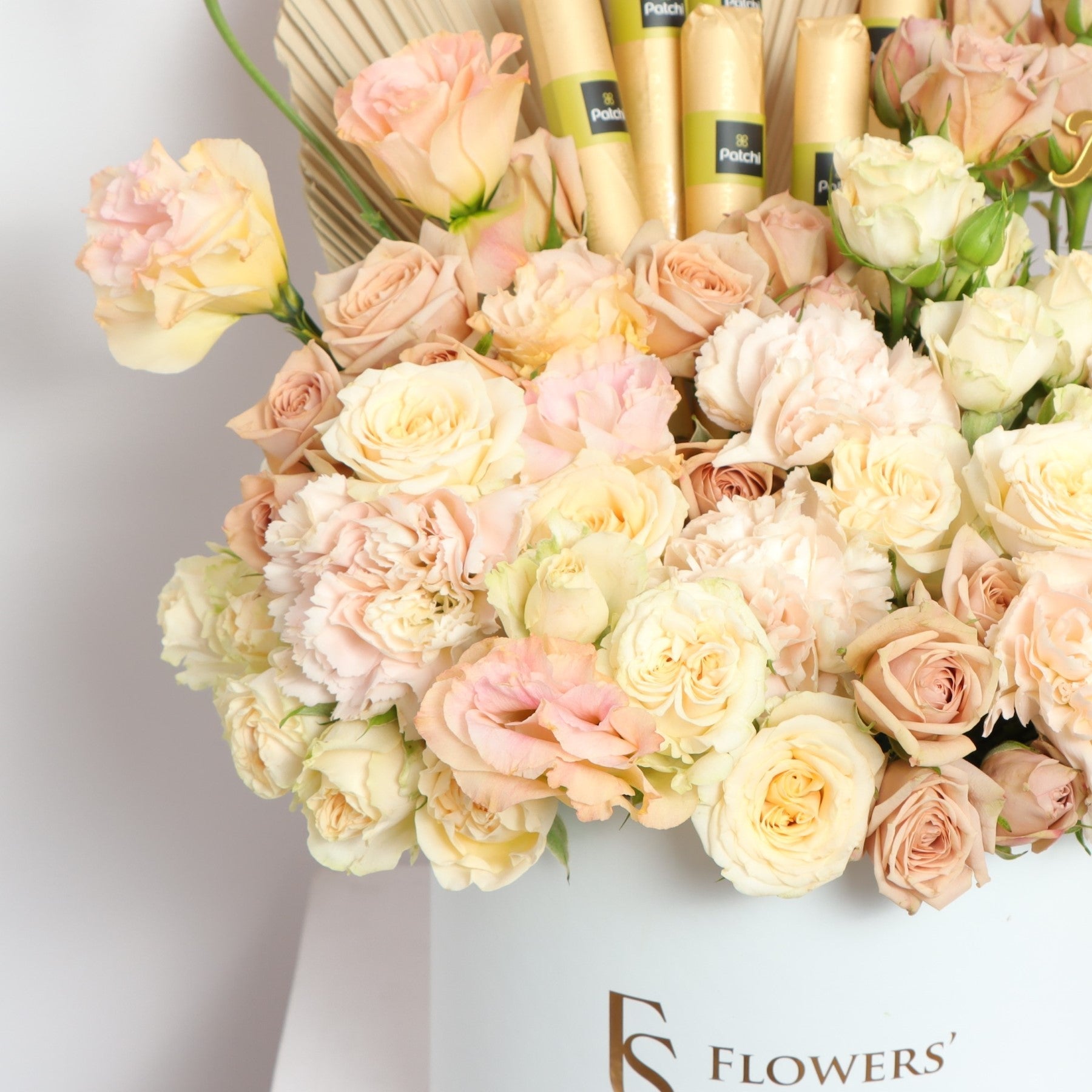 Eid Mubarak Patchi Flower BoxGifts and HampersCelebrate Eid with the elegant and indulgent Eid Mubarak Patchi Flower Box. Featuring exquisite Patchi chocolates and a beautiful arrangement of flowers, this box is the perfect gift to delight your loved ones