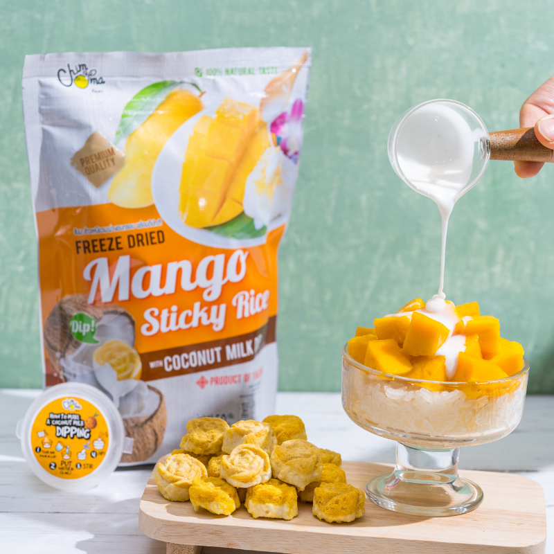 CHIMMA Freeze Dried Mango Sticky Rice with Coconut Milk Dip 50GSnacksInspired by the famous Thai dessert, this snack combines freeze-dried mango and sweet sticky rice crisps, offering a crunchy yet melt-in-your-mouth texture. Dipping into the creamy cocon