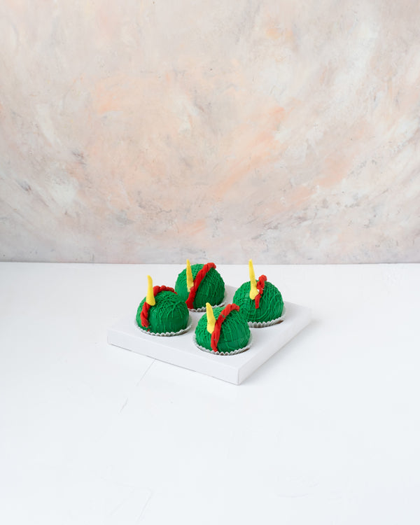 Fire Cracker Hot Chocolate BombChocolate & ConfectioneryYour Gift Contains: • 4 Hot Chocolate Bomb • Contain hot chocolate mix, marshmallows made in Belgian milk chocolate • Chocolate Diameter: 6x6cm • Box Size: 18x18x14cm Handling and Storage • Keep away