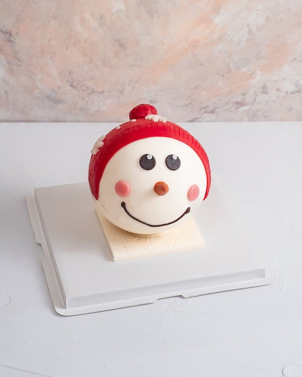 Winter is here by NJDChocolate & ConfectioneryYour Gift Contains: • Smash ball with 8 chunky Christmas theme assorted chocolates • Flavors: Pistachio, Sepculoos, Hazelnut, Praline, Peanut Butter • Hammer: 1 • Size of Chocolate: 12x12x14cm • Box Size: 20x2