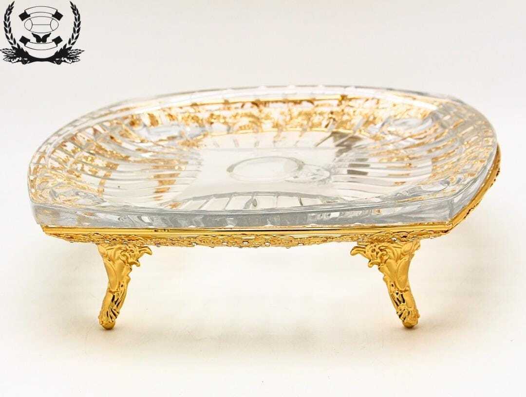 Pilsimo Vintage-Inspired Gold Stand Serving Tray – Perfect for Sweets, Snacks & DisplayKitchen StorageElevate your hosting game with the Pilsimo Vintage-Inspired Gold Stand Serving Tray. With its elegant design and versatile functionality, this tray is pe