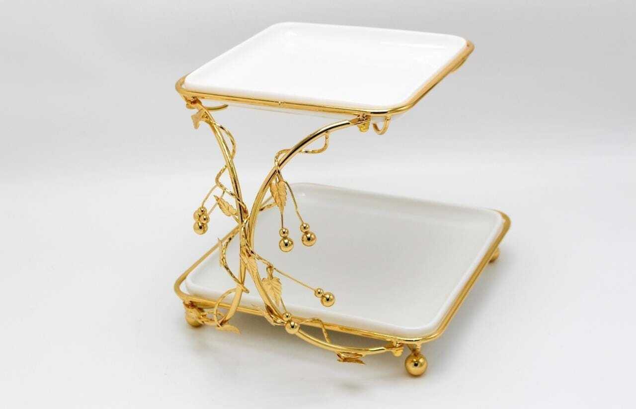 Pilsimo 2-Tier Gold-Plated Serving Stand with Ceramic Plates - Elegant Dessert & Snack TrayKitchen StorageExpertly crafted with a gold-plated design and ceramic plates, the Pilsimo 2-Tier Serving Stand adds a touch of elegance to any occasion. Perfect for