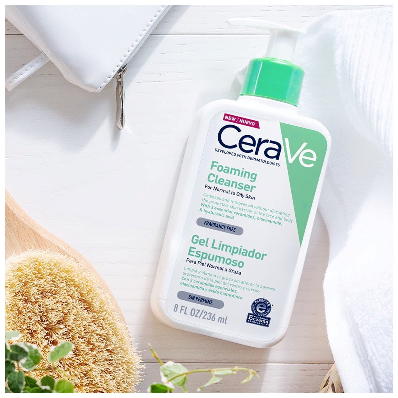 CeraVe Foaming Cleanser For Normal To Oily Skin With Hyaluronic Acid 236mlPersonal CareCeraVe Foaming Facial Cleanser (236ml) is a dermatologist-developed gel cleanser designed to effectively cleanse and refresh normal to oily skin without disrupting the