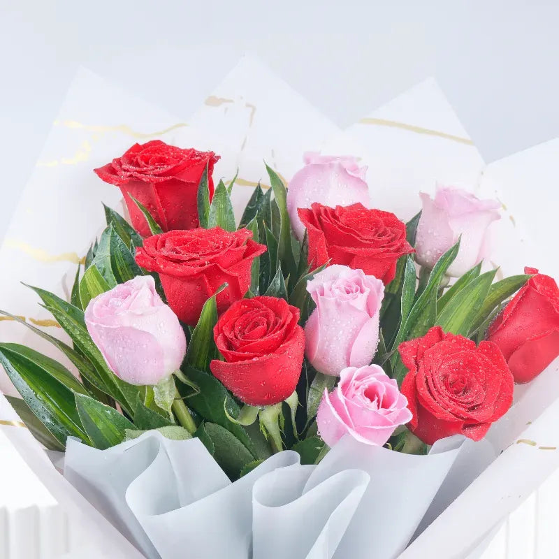Romantic 11 roses bouquet gift