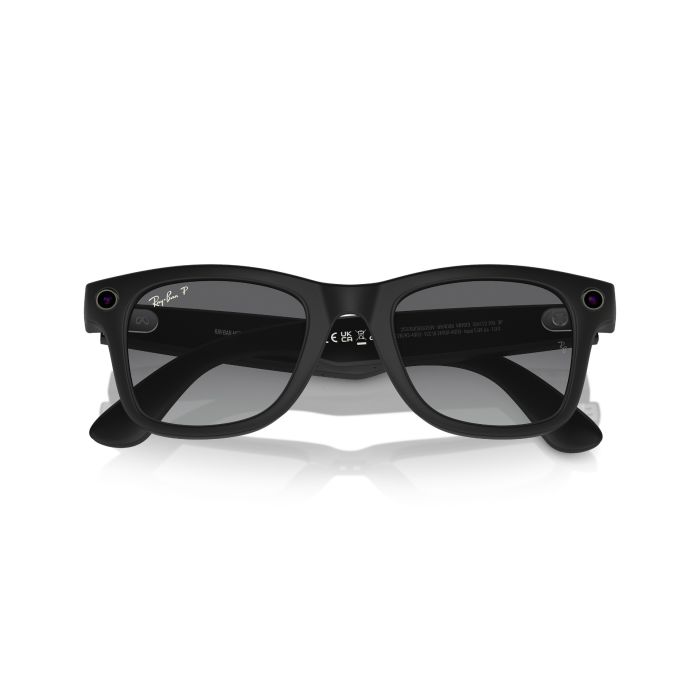 Ray-Ban Meta Wayfarer Black / Gradient Graphite RW4008
