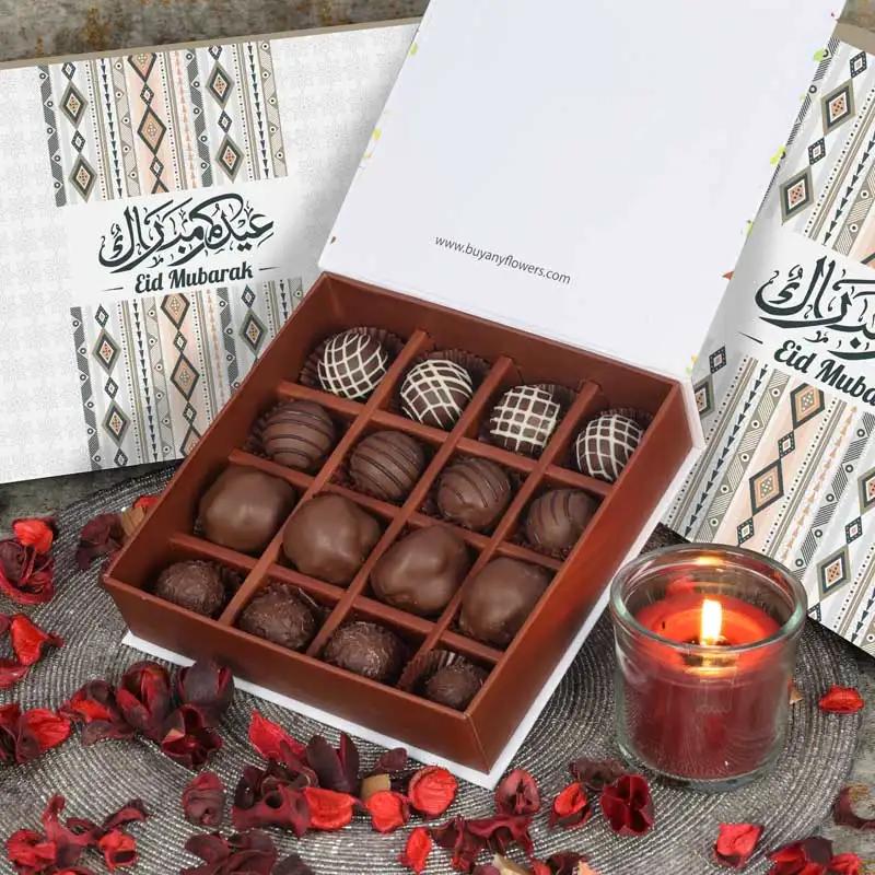 Eid Chocolate Truffles By Sweecho 16 PcsChocolate & ConfectioneryProduct Description Brand - Sweecho Type - Milk Chocolate Quantity - 16 Pcs Flavors - Pistachio, Caramel, Dark Chocolate and Halawa Allergens - Nuts and Milk Arranged in a Beautiful Eid Gift