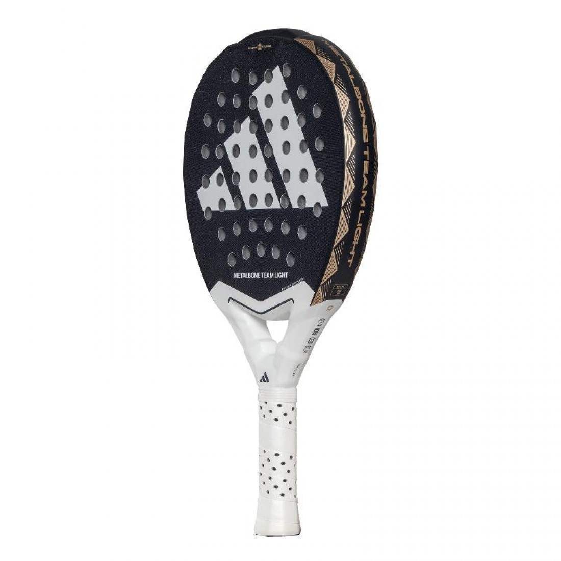 Adidas Metalbone Team Light 3.4 2025EquipmentsThe Adidas Metalbone Team Light 3.4 2025 is a high-performance padel racket designed for advanced players seeking exceptional control, maneuverability, and spin. Its lightweight construction and innovative tec