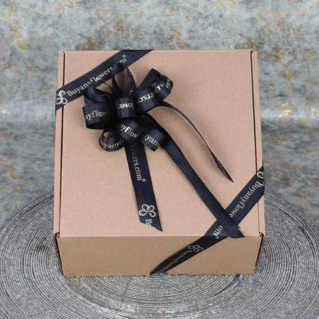 Ramadan Meditating Fragrance HamperGifts and HampersHamper Includes: 1 Prayer Beads 1 Swiss Arabia Bakhoor 1 Bakhoor Burner 1 Scented Jar Candle Chocolate Coated Dates with Nuts 5 Pcs Arranged in a Box