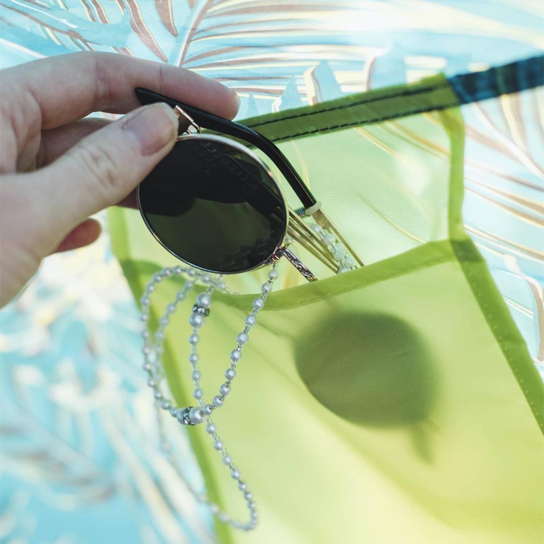 Bestway Pavillo 2-Person Polyester Pop Up Tent (120 x 220 x 90 cm)OutdoorYou and your family or friends will have a great time camping and spending time in it Quick and easy to set-up & take down this single pole structure design with its pop up design Se