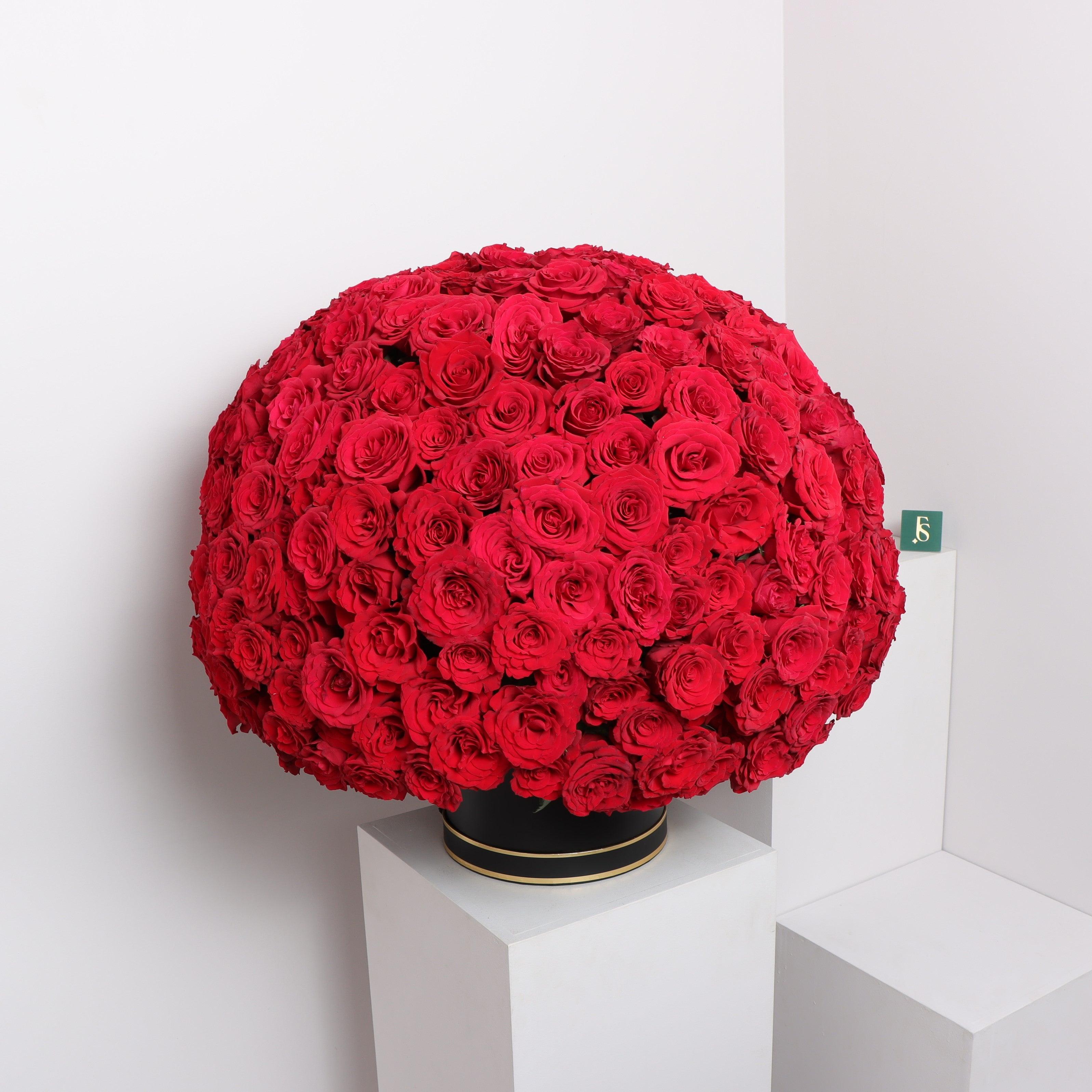 300 Red Roses Sphere BoxFlowersSame-day delivery Treat yourself or a special someone to a luxurious red roses bouquet of beauty and love. Ready to impress and make your loved one smile, this romantic bouquet of red roses will fill the air with its natural