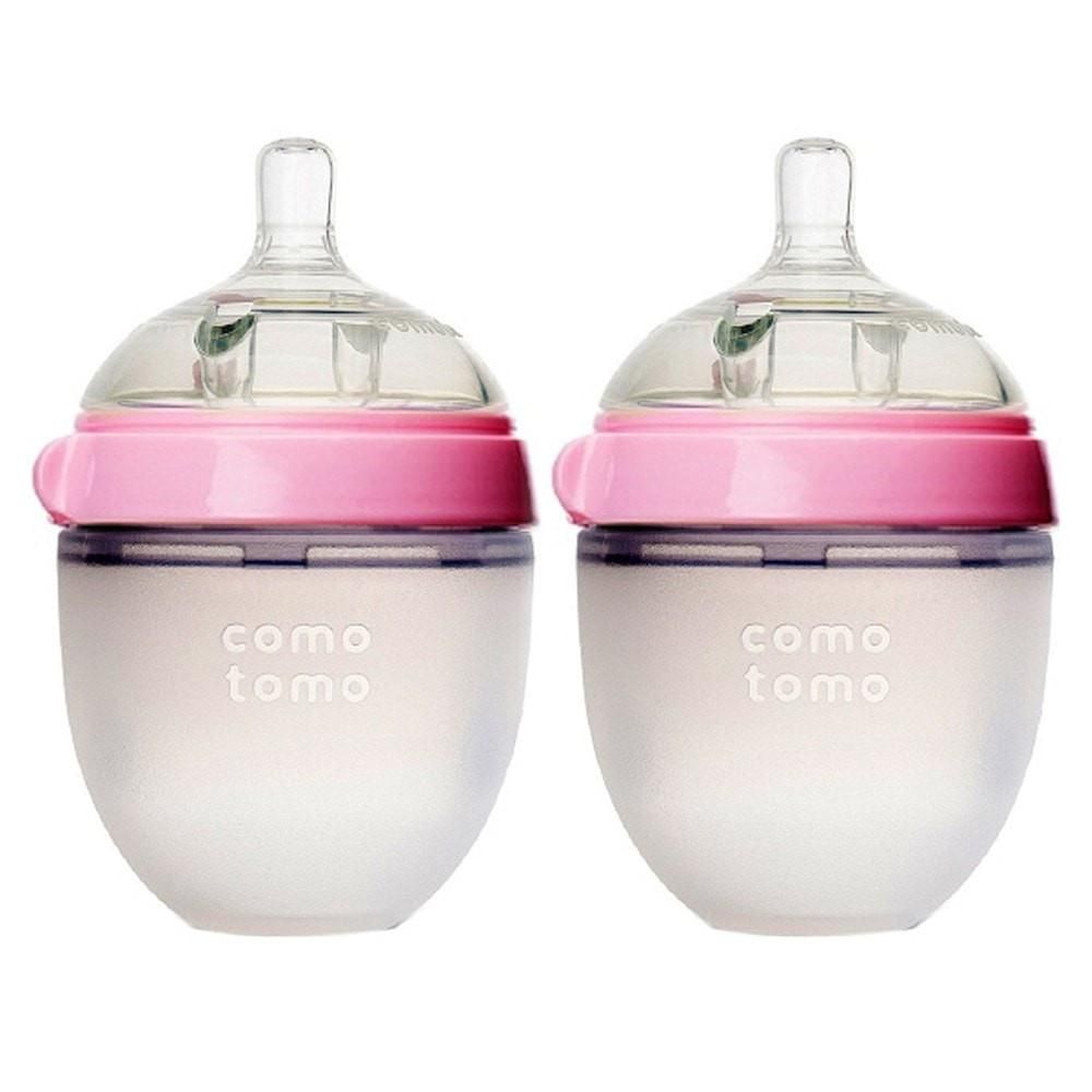 Natural Feel Baby Bottle (Double Pack) By ComotomoNursing & FeedingBottle is designed to mimic breastfeeding to help babies easily transition back and forth from nursing to bottle feeding. Features Teats are made of high grade silicon Wide mound, easy to