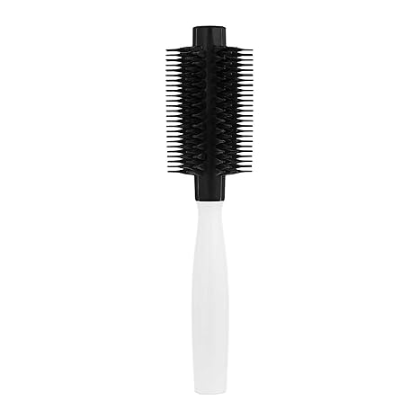 Blow Styling Large Round Tool WhiteHair CareHair flows effortlessly through the bottle-shaped fixed base teeth without pulling. The flexible tips offer precise pick-up at the root and the overlapping configuration extracts excess water for a faster drying