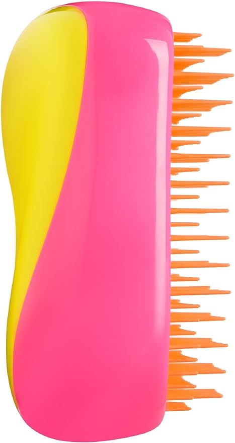 T.T Compact KaleidoscopeHair CareEnhanced teeth configuration for dual action, gives pain-free detangling Memory flex technology for speedy and gentle results, ideal on wet or dry hair Easy click-off, click-on cover to protect teeth, keeps them clean on-t