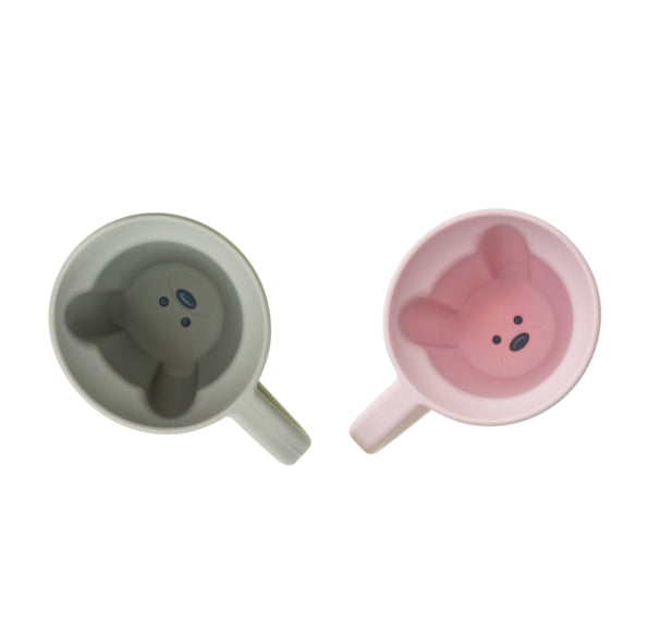 Melii Silicone Bear Mug - 2 Pack (Pink & Grey)Nursing & FeedingWe are parents whose energy is fueled by an abundance of caffeine! This mug was designed for kids who love to pretend that they’re drinking coffee just like grownups (let’s be honest it’s hot