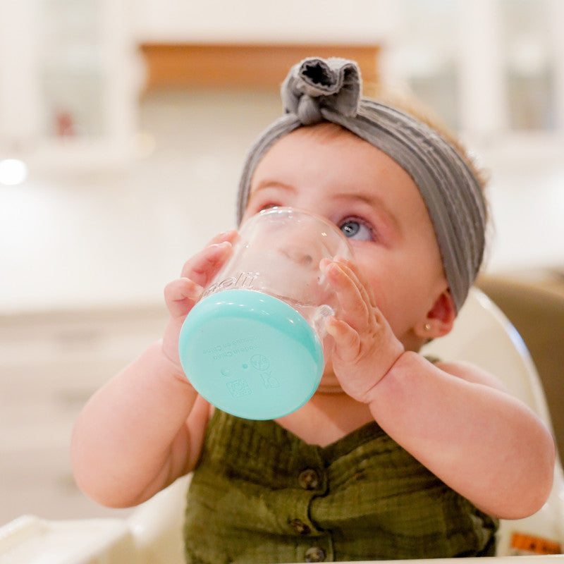 Melii Double Walled Bear Cup 145 ml - 2 Pack (Turquoise & Green)Nursing & FeedingOur adorable Double-Walled Bear Cup will make your kid smile with each sip. The suspended bear shape can be seen from all angles. And when your child is fully hydrated after