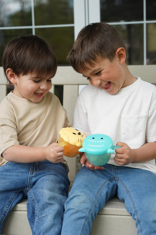 Melii Snack Container with Finger Trap - Turquoise SharkNursing & FeedingYour toddler and kids can carry and store snacks in adorable style! This kid-sized, cute animal themed, playful, food storage container makes snacking fun which encourages independen