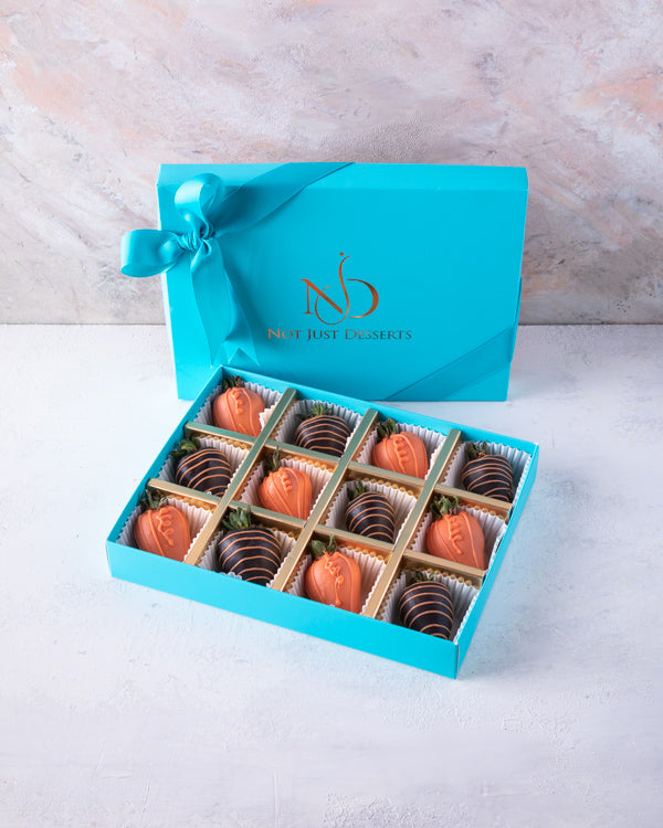 Halloween Special StrawberriesChocolate & Confectionery12pcs dressed-up strawberries, dipped in colored chocolate and Dark chocolate. and Decorated with additional melted chocolate. Packed as shown in the picture Tray dimensions: length: 19cm wide: 24cm H