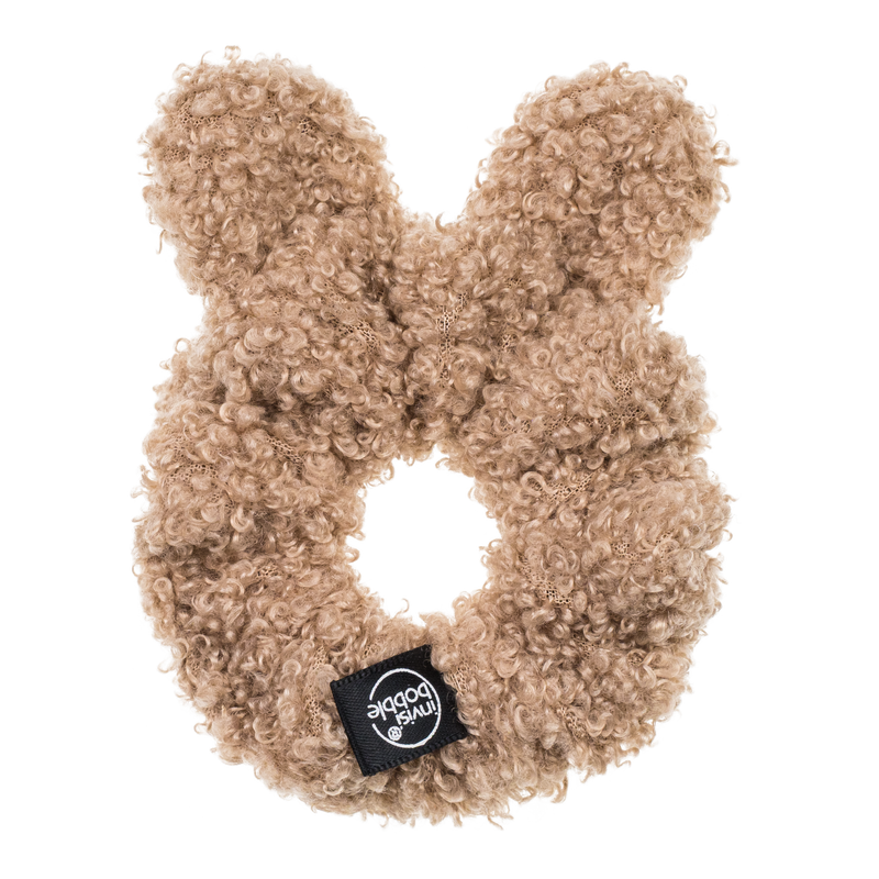 IB KIDS SPRUNCHIE TeddyHair Careinvisibobble SPRUNCHIE, the style icon. With HAIRLOVETECH, Having a spiral inside, the SPRUNCHIE ensure maximum hold while being gentle to the hair. For all hair types and all styles. spiral hair ring meets scrunchie ultima