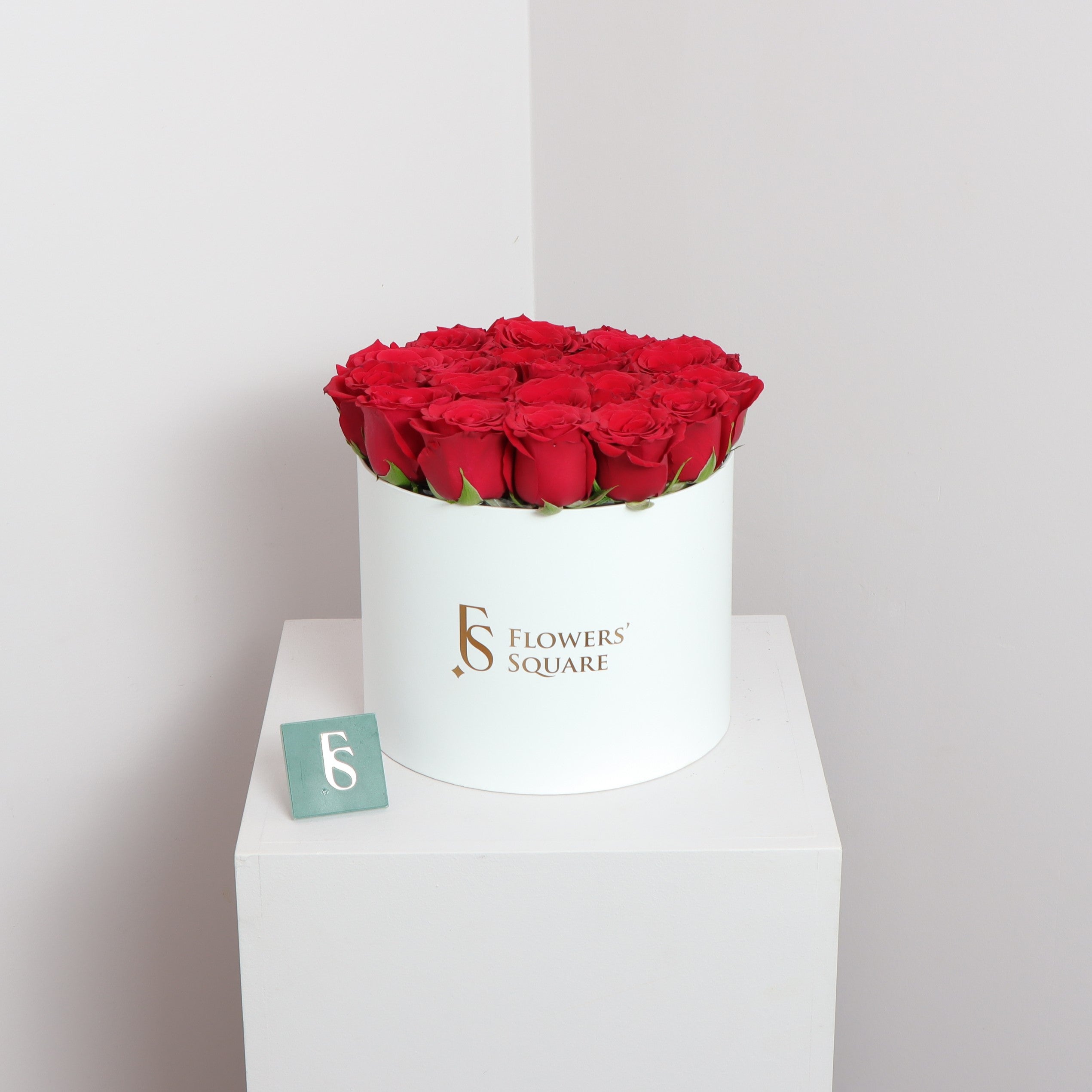 Red Rose Valentine BoxFlowersSame-day delivery This Red Rose Valentine Box is the perfect gift for your loved one. Made from high-quality materials, each box comes adorned with a gorgeous red rose, symbolizing love and passion. Treat your special someone