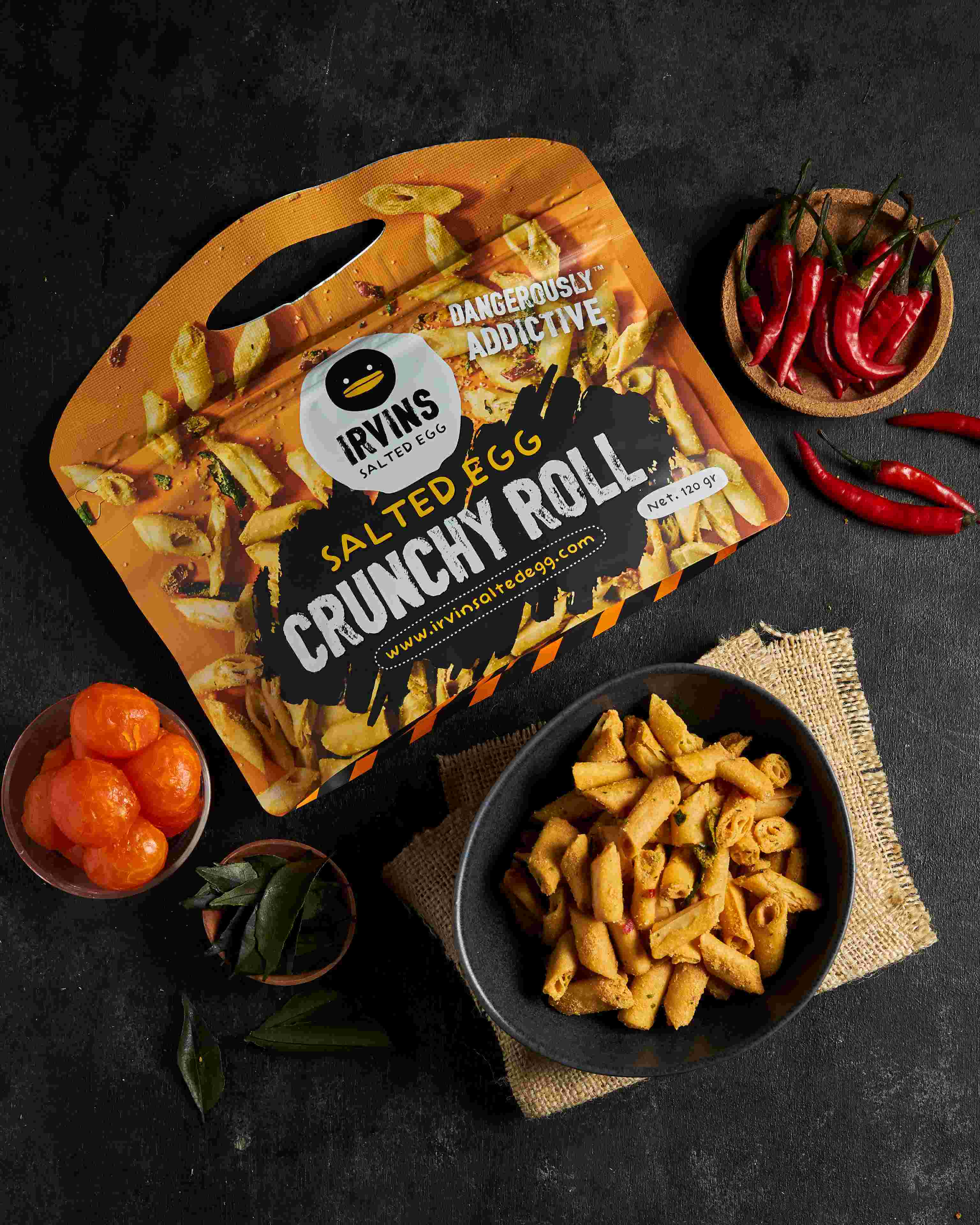 IRVINS Salted Egg Crunchy Roll (120 grams)SnacksThe Salted Duck Egg Yolk Is a Familiar Ingredient Commonly Used in Asian Dishes, and We at Irvins Bring It to the Next Level. Salted Egg Crunchy Roll Is Our Very Own Reimagined Fried Spring Rolls. Made With