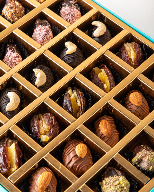 Assorted Dates 30pcs by NJD
