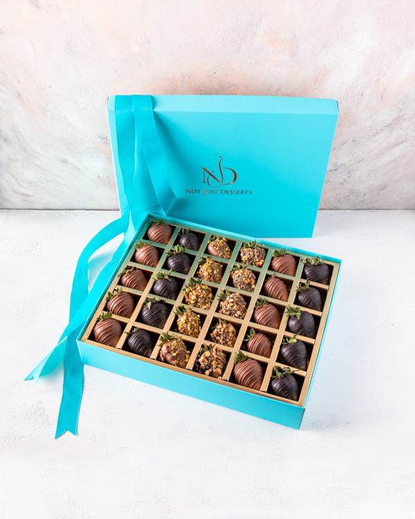 30pcs Chocolate Covered StrawberriesChocolate & Confectionery30pcs Chocolate covered strawberries : 10pcs Milk Chocolate Strawberries 10pcs Dark Chocolate Strawberries 5pcs Milk Chocolate and roasted nuts covered Strawberries 5pcs Dark Chocolate Covered r