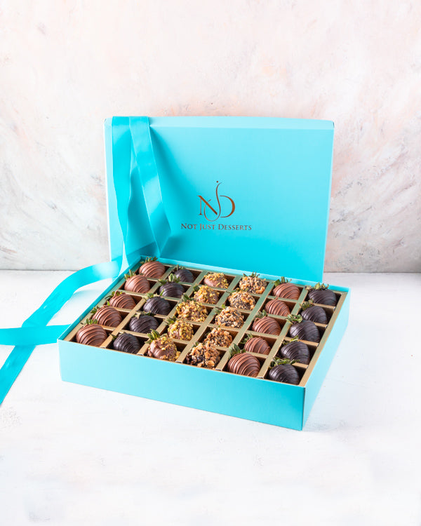 30pcs Chocolate Covered StrawberriesChocolate & Confectionery30pcs Chocolate covered strawberries : 10pcs Milk Chocolate Strawberries 10pcs Dark Chocolate Strawberries 5pcs Milk Chocolate and roasted nuts covered Strawberries 5pcs Dark Chocolate Covered r