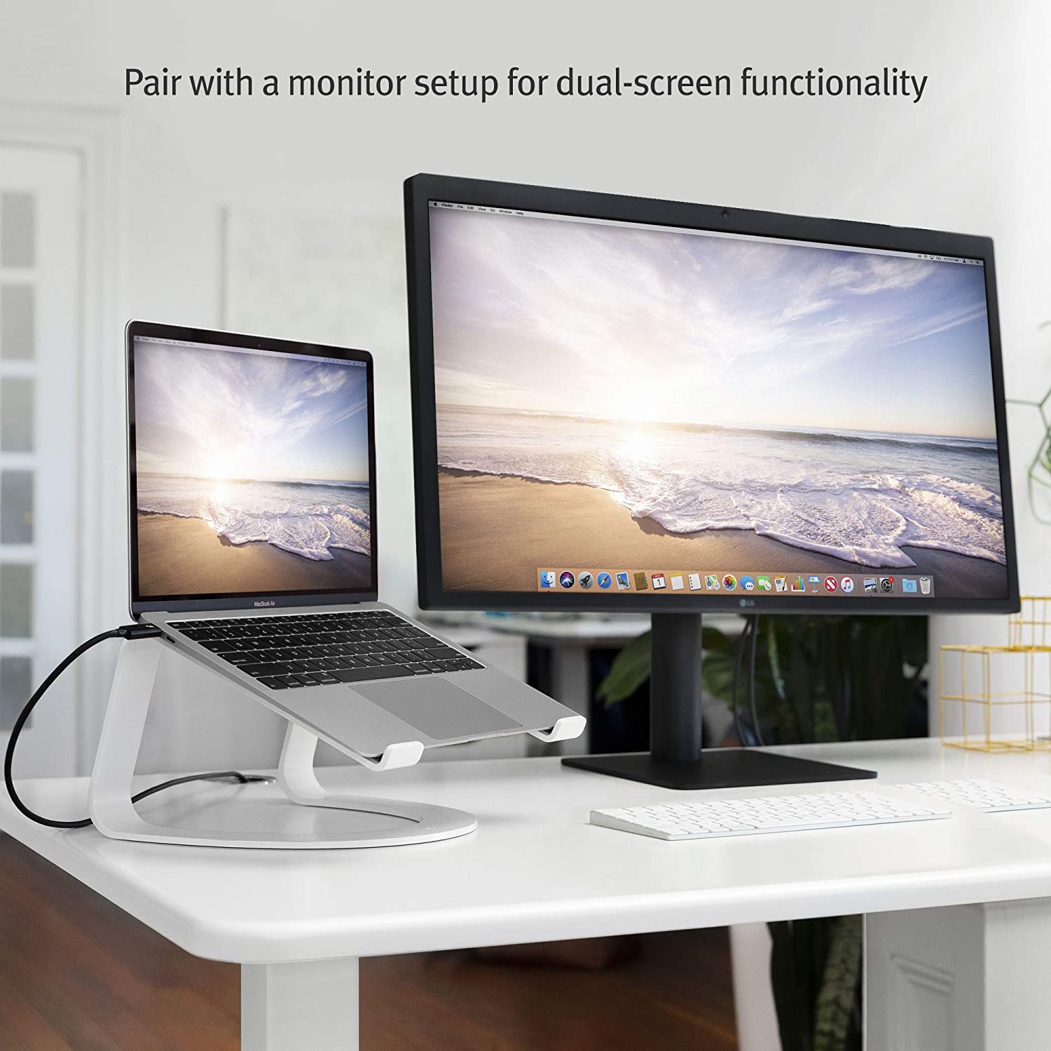 Twelve South - Curve Desktop Stand for MacBook White