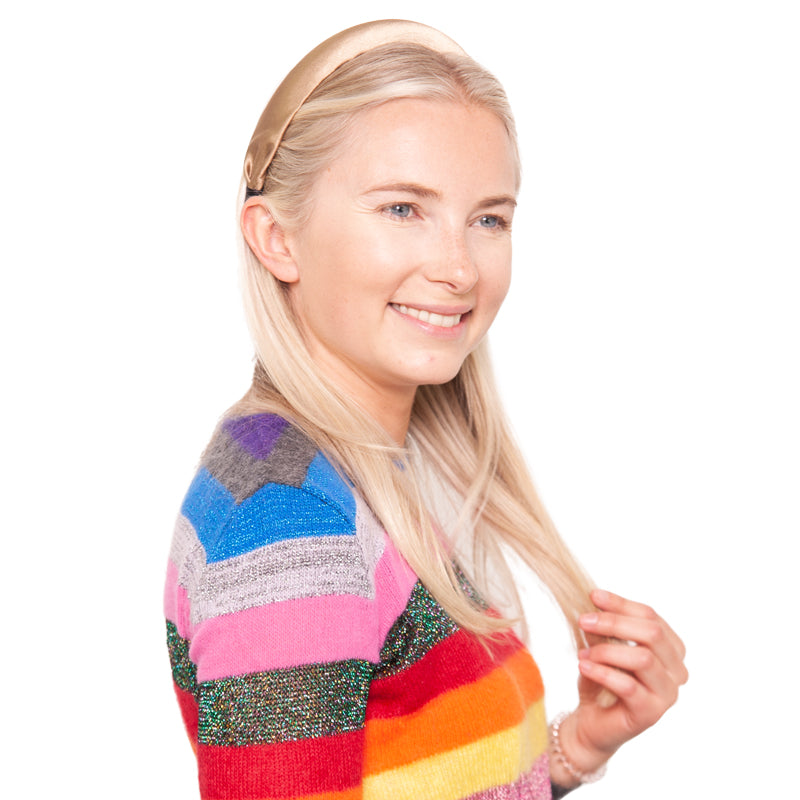 Hairhalo Lets get FizzycalHair CareA headband exactly made for you. The patent-pending technology of the new invisibobble® HAIRHALO is as hair loving as it gets. Try the headband on, adjust it where it is too tight or too loose by bending it and then wear