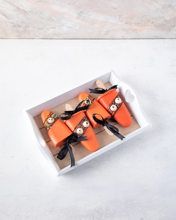 Tasty Scary PopsicleChocolate & Confectionery4pcs mummy cakesicles are sure to be a hit this spooky season. With brownie and vanilla fillings, they are delicious treat for get togethers or trick or treating. Served individually packed in the same tray as