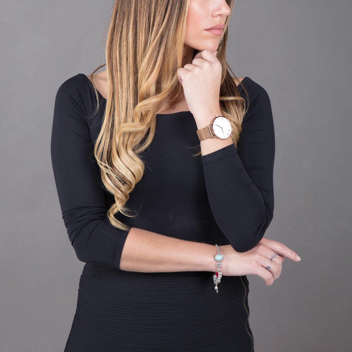 Holborn Classic FM Empress Gold 40mmJewellerySleek and minimal, the FM 40 series upholds the bygone Victorian era's grandeur combined with a touch of modern Bauhaus design. Carved in stainless steel, this masterpiece boasts classy looks for those everyday